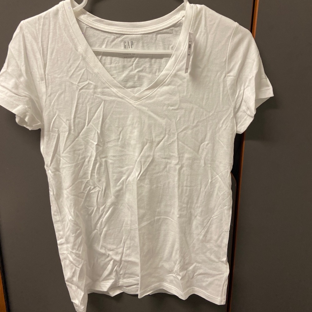 V-neck White T Shirt